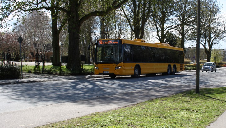 Regionbuss på Lundavägen